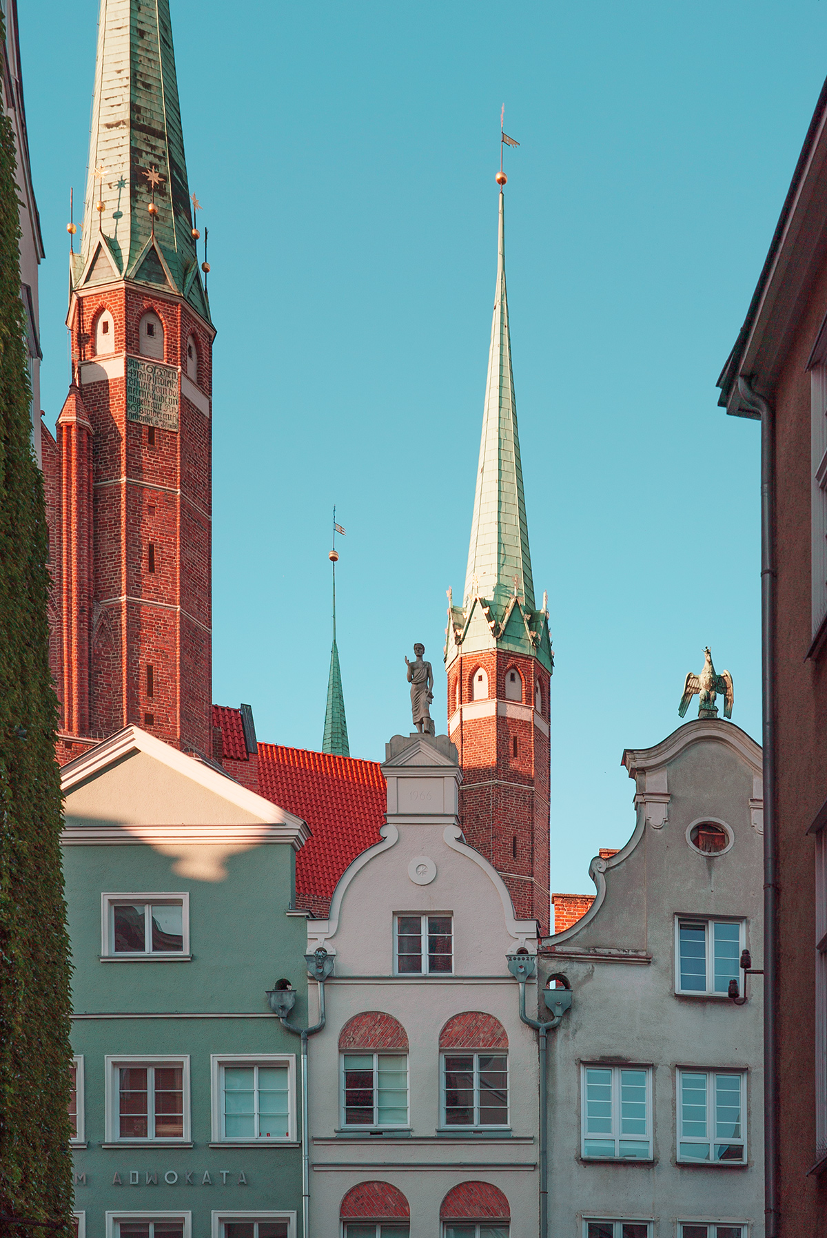 fotografia wnętrz nieruchomości na wynajem, sprzedaż do portfolio architektów czy na strony hoteli.